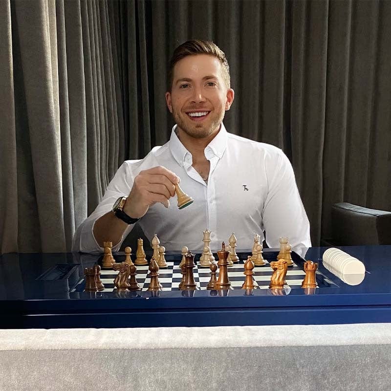 Web design block showcasing muscle-fit apparel with attention to fit and quality details