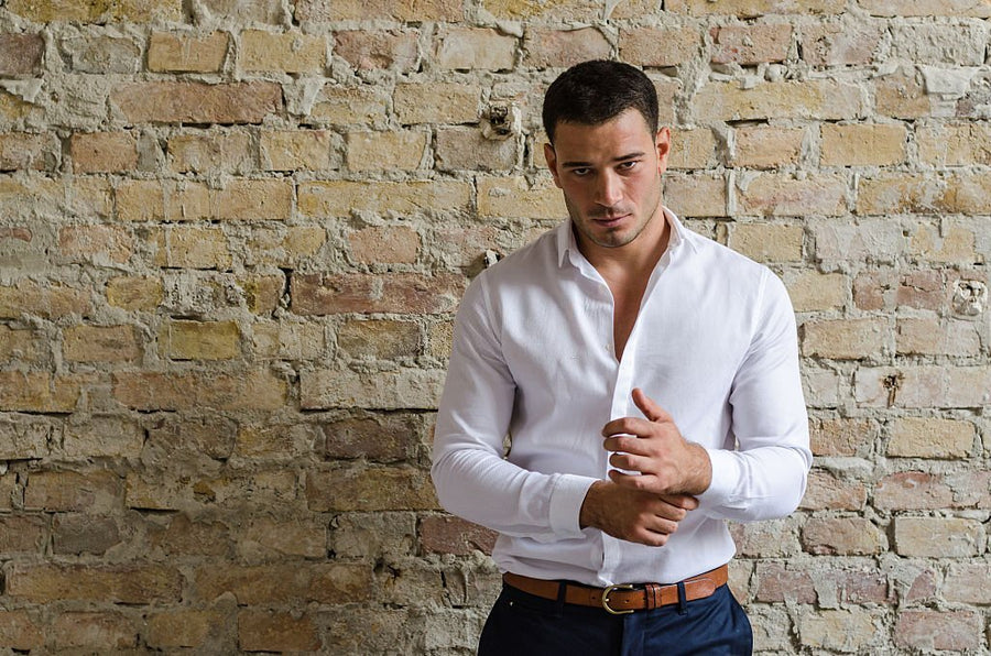 Best Dress Shirts for Athletic Build: Everything You Need to Know -  TAILORED ATHLETE - USA