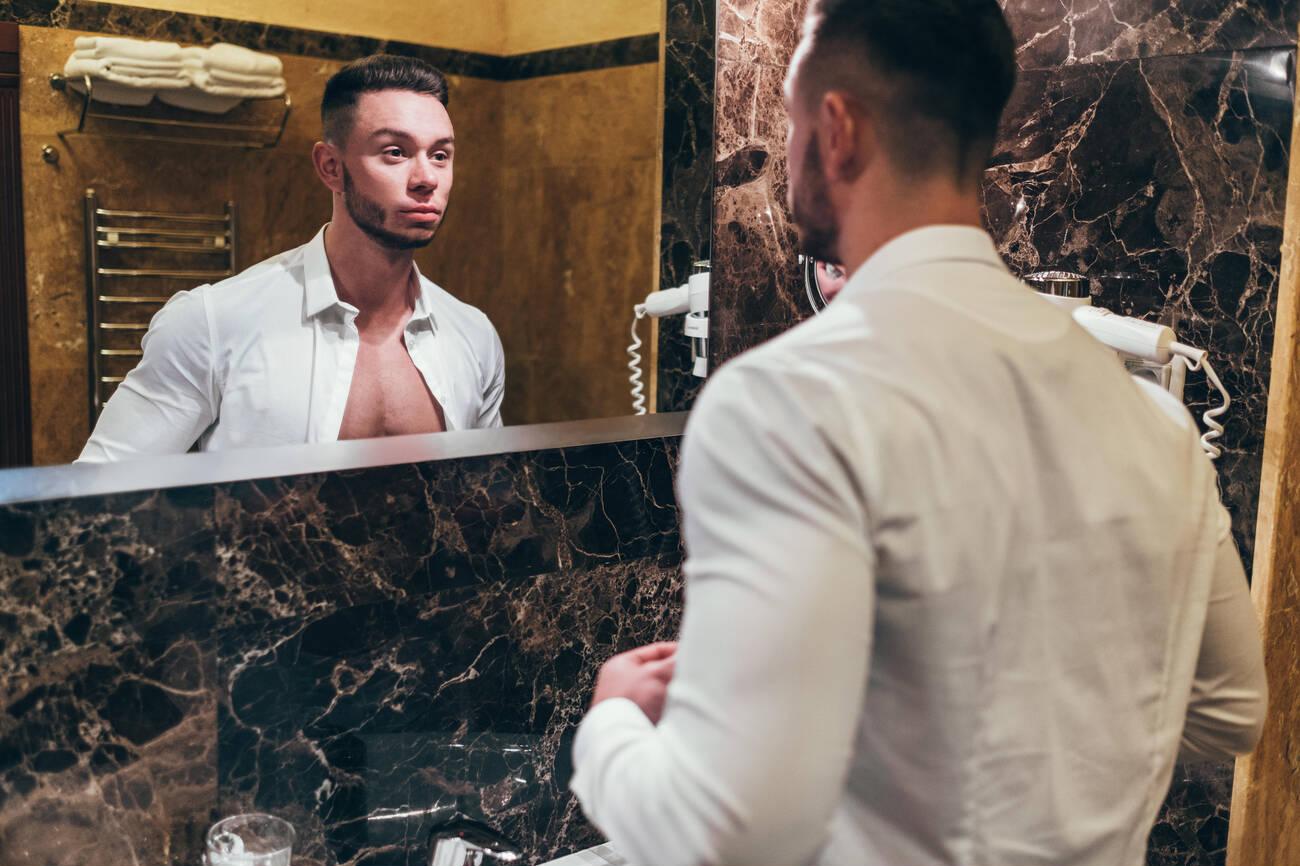 how should collar fit dress shirt How is a Dress Shirt Supposed to Fit?