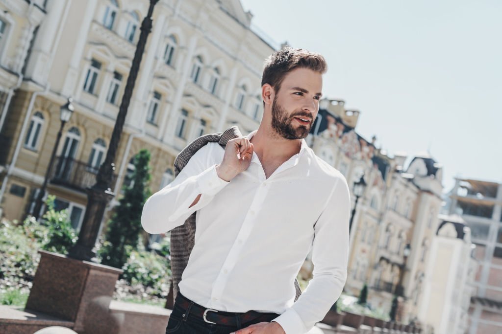 Slim Fit vs Classic Fit (How to Choose Your Best Fit)