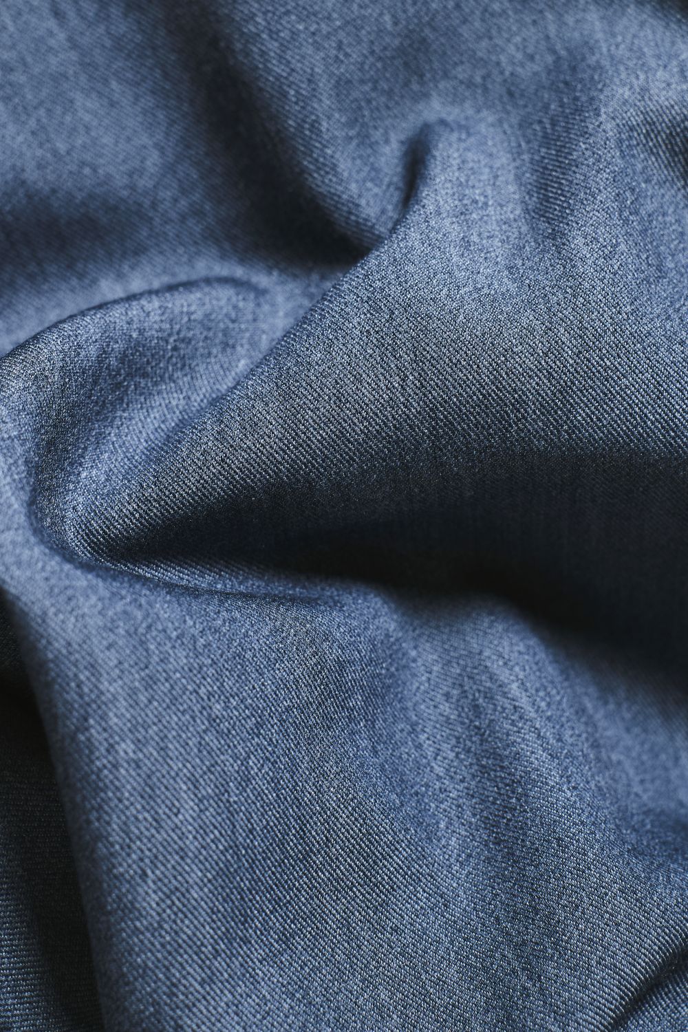 Athletic Fit Essential Pants in Chambray
