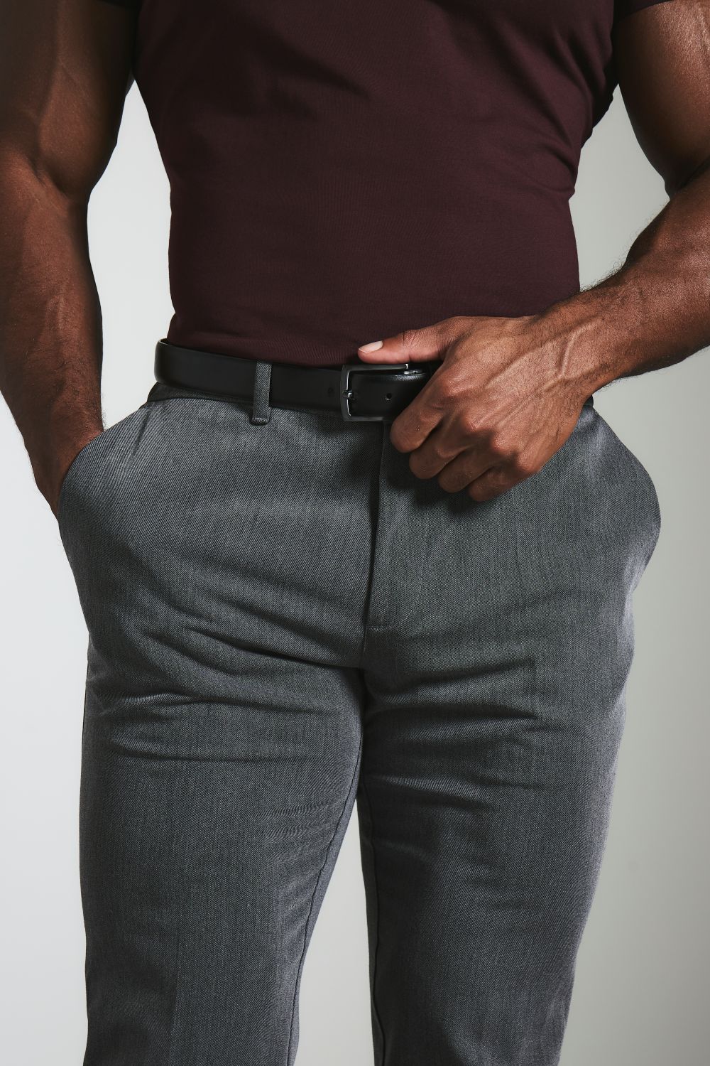 Athletic Fit Essential Pants in Charcoal