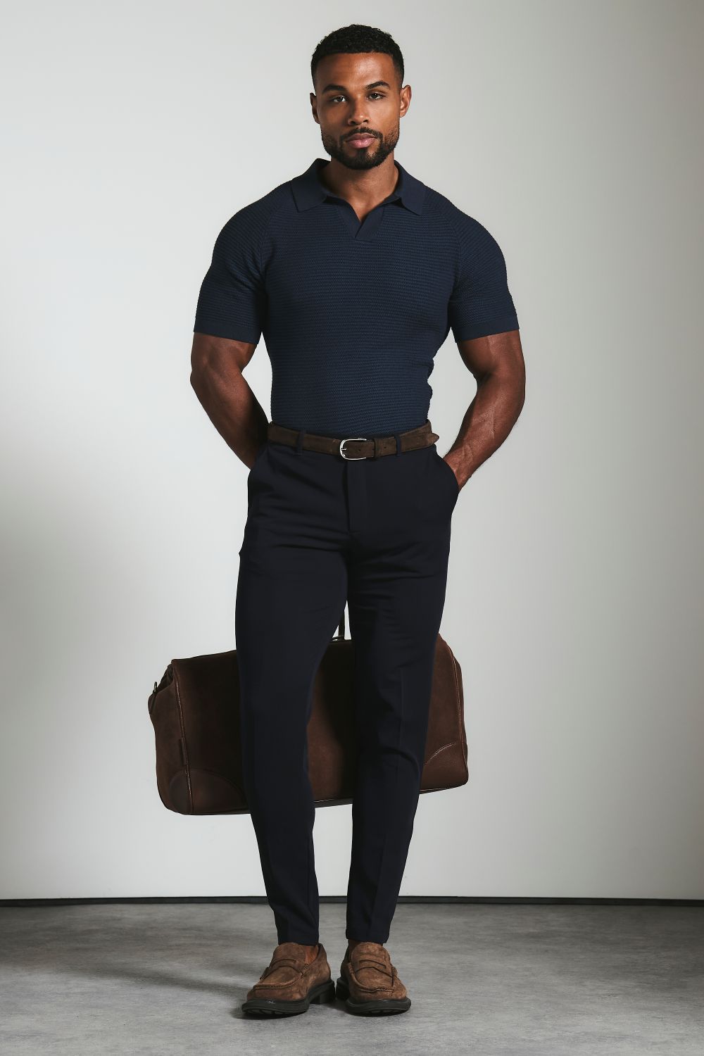 Athletic Fit Essential Pants in Navy