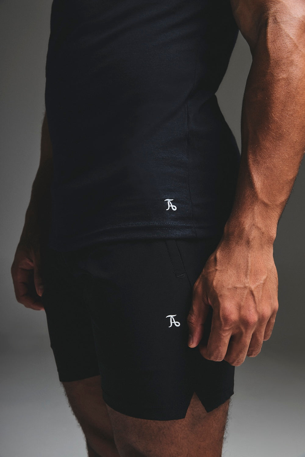 Essential Training Top in Black - TAILORED ATHLETE - USA