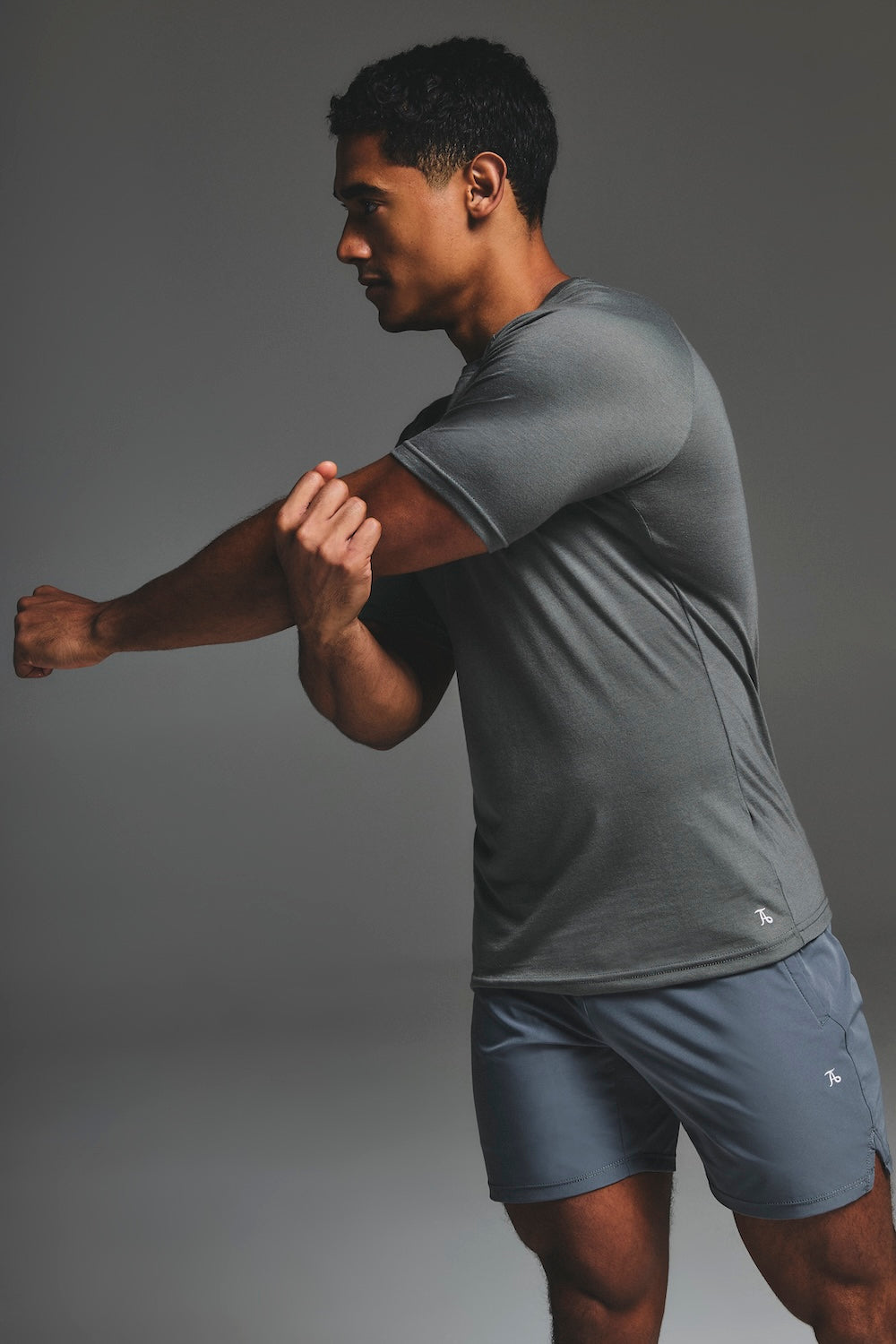 Essential Training Top in Charcoal - TAILORED ATHLETE - USA