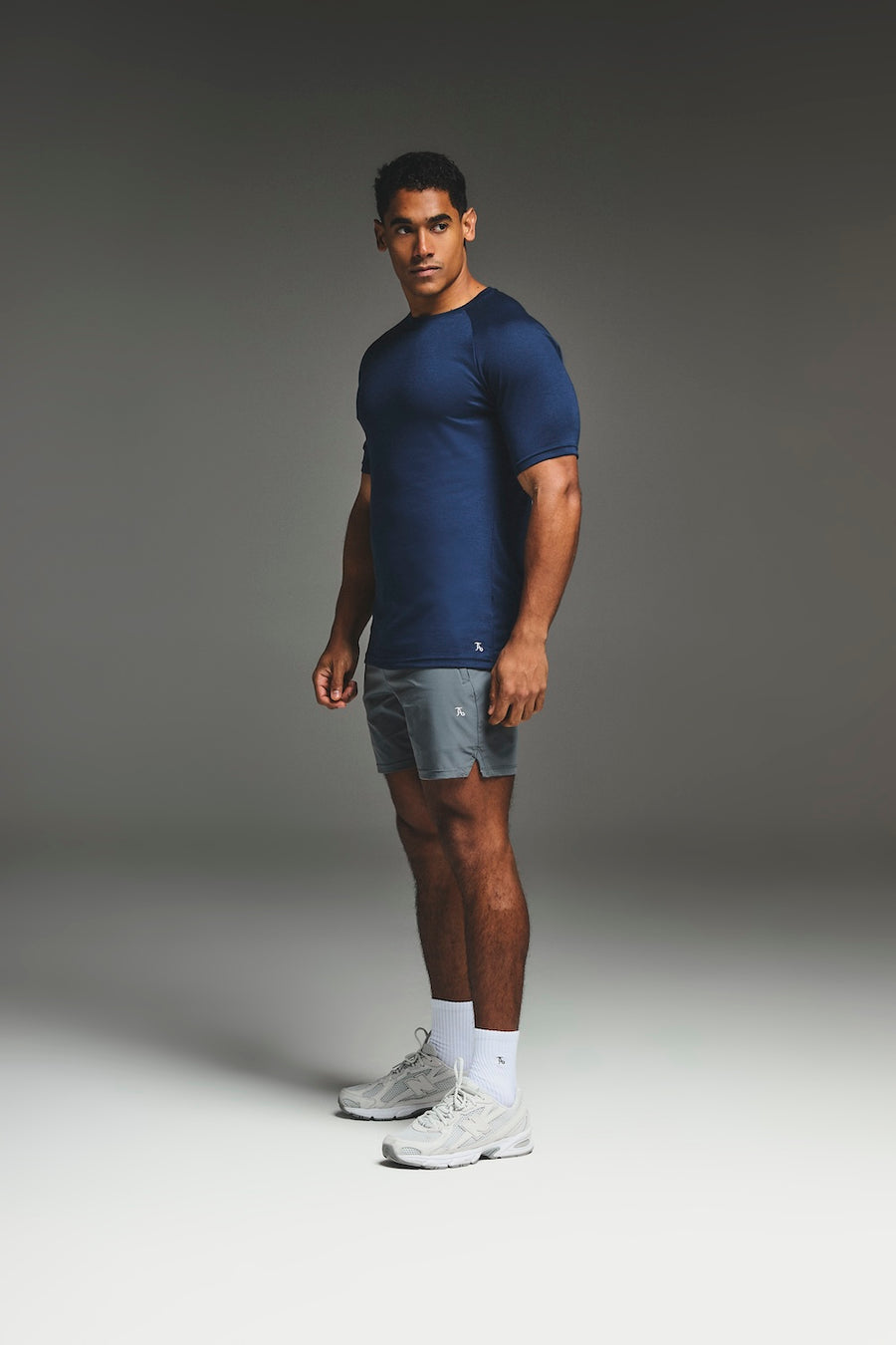 Essential Training Top in Navy - TAILORED ATHLETE - USA