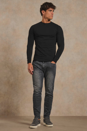 Athletic Fit Signature Long Sleeve T-Shirt in Black