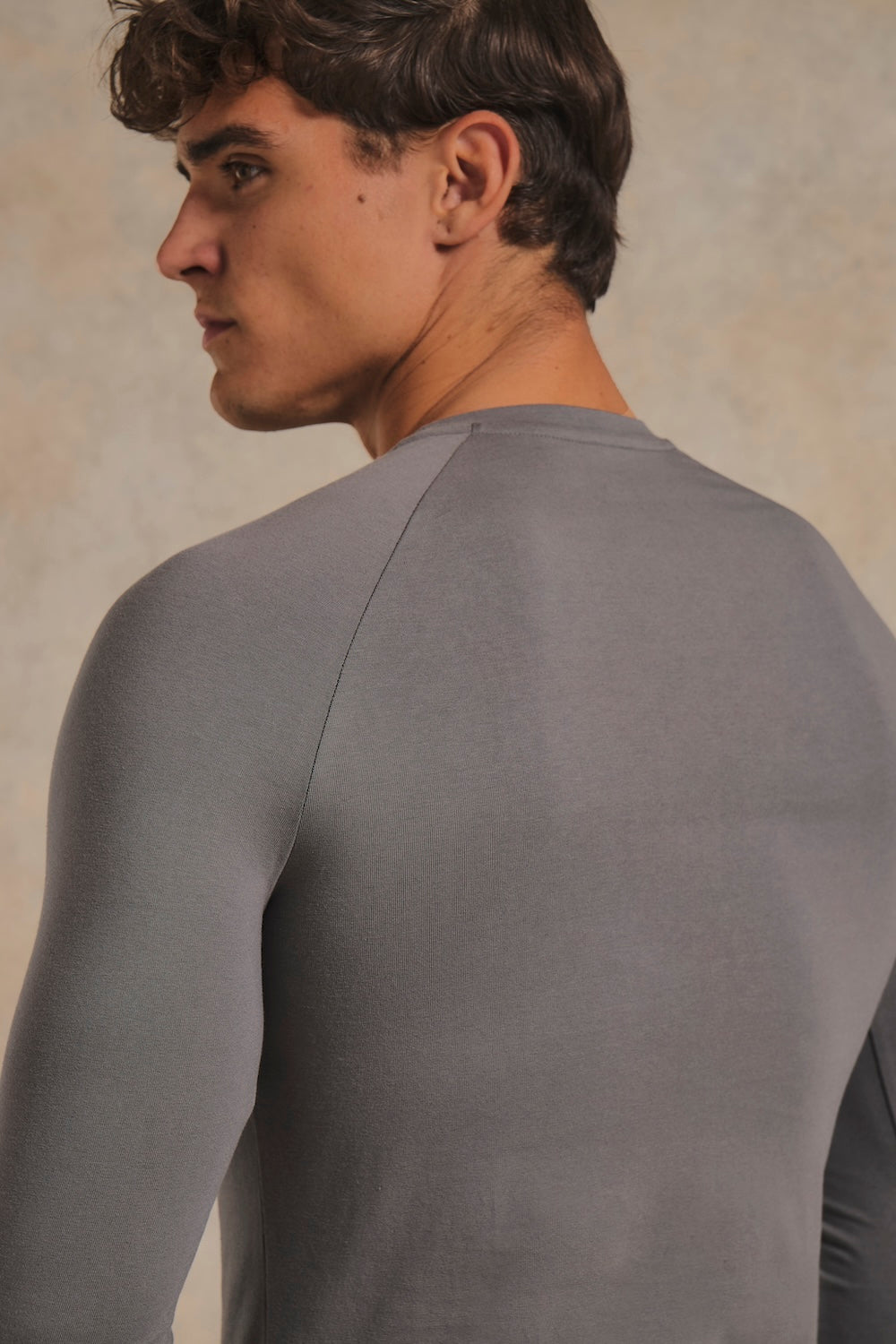 Athletic Fit Signature Long Sleeve T-Shirt in Charcoal