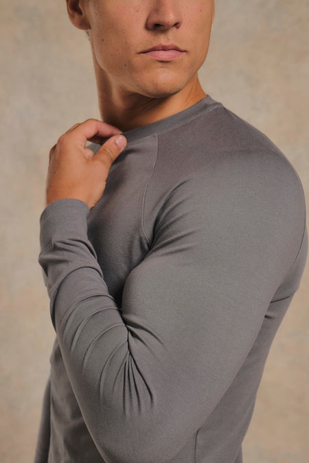 Athletic Fit Signature Long Sleeve T-Shirt in Charcoal