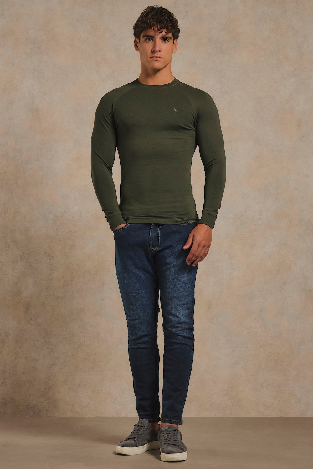 Athletic Fit Signature Long Sleeve T-Shirt in Khaki
