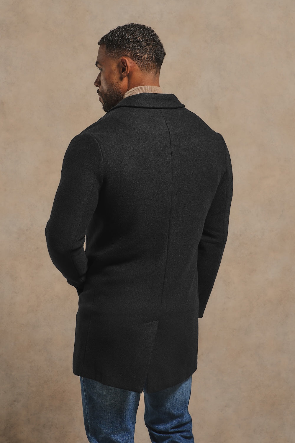 Single Breasted Overcoat in Black