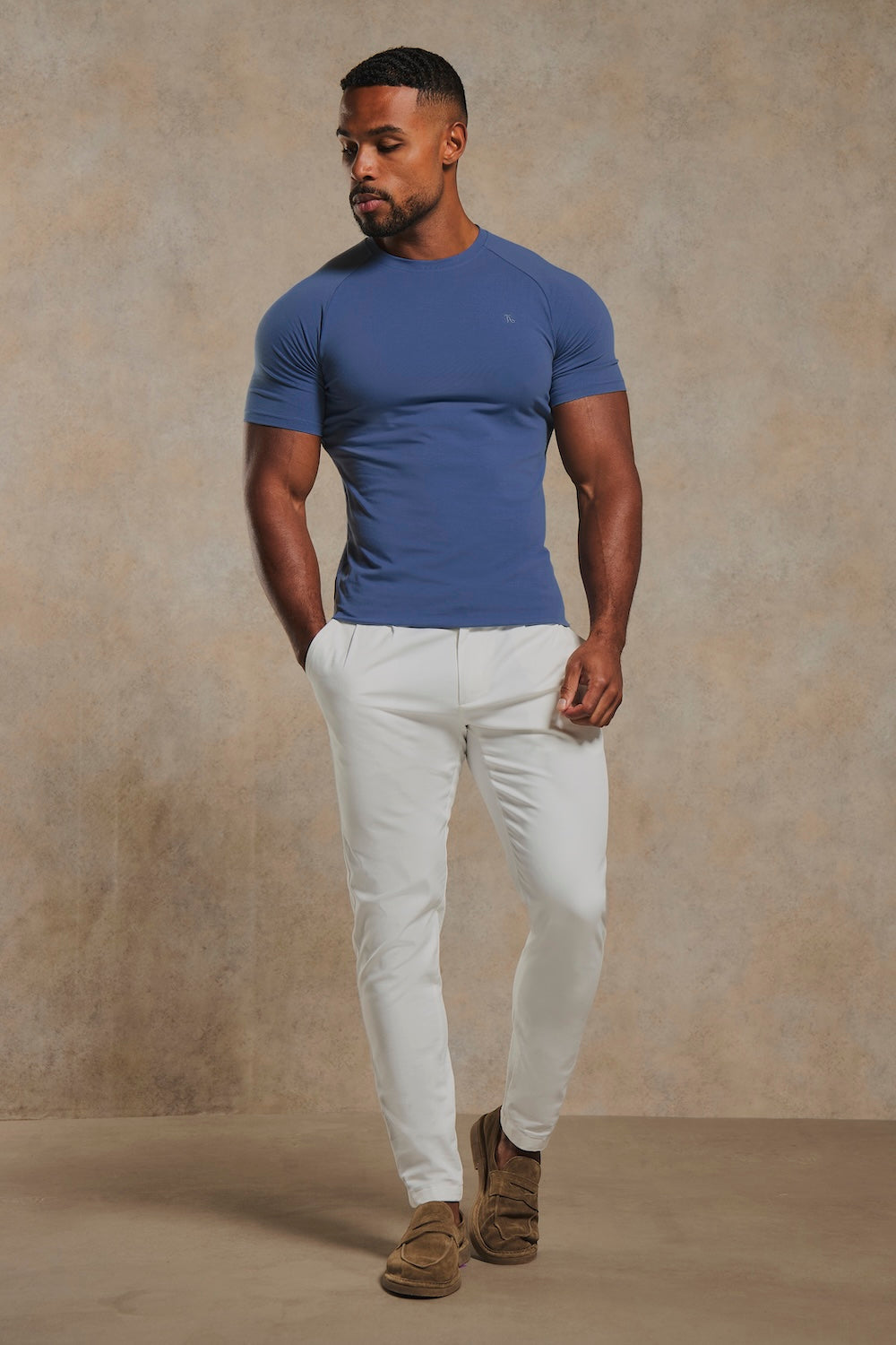 Athletic Fit T-Shirt in Airforce