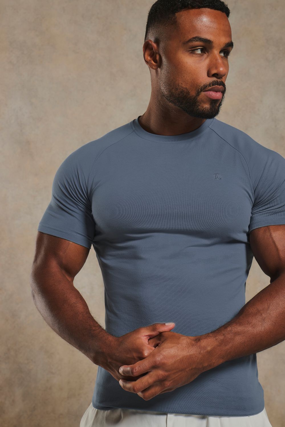 Athletic Fit T-Shirt in Airforce