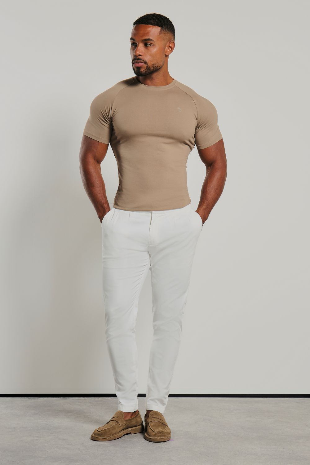 Athletic Fit T-Shirt in Mushroom