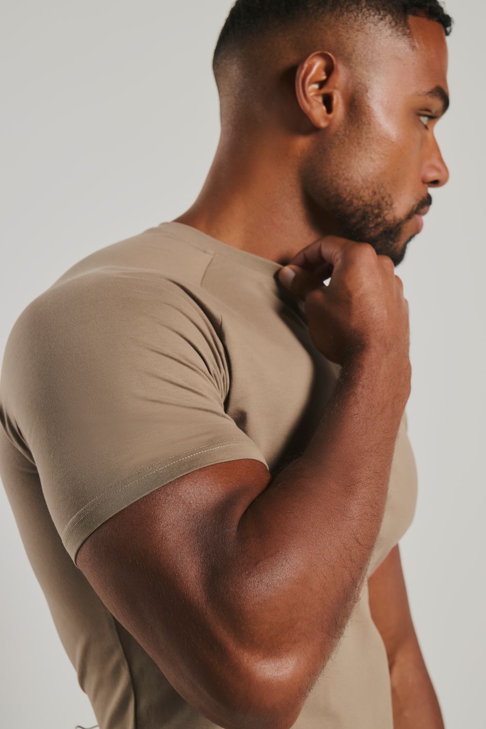 Athletic Fit T-Shirt in Mushroom