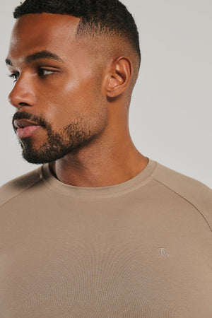 Athletic Fit T-Shirt in Mushroom