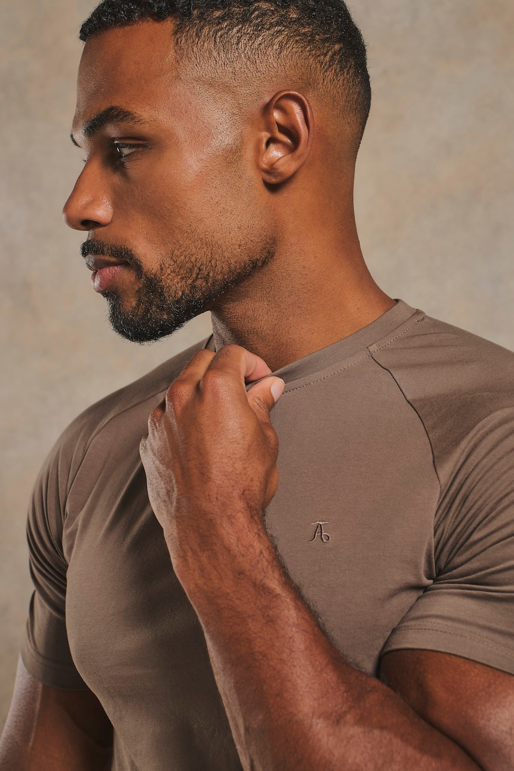 Athletic Fit T-Shirt in Latte
