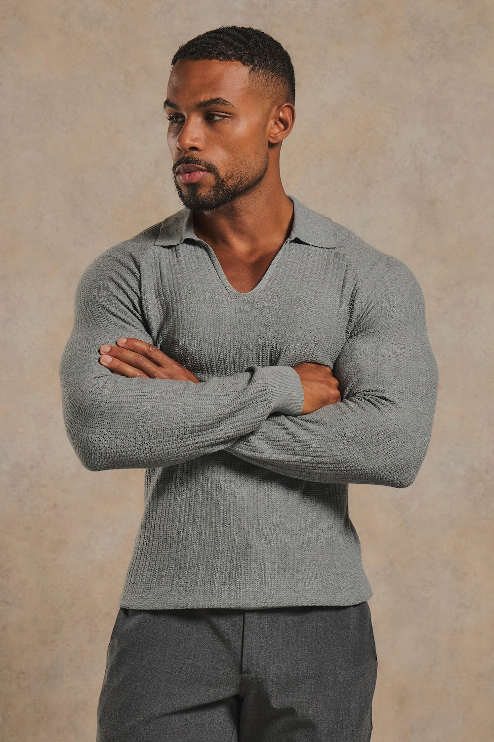 Textured Knitted V-Neck Open Collar Polo Shirt in Grey