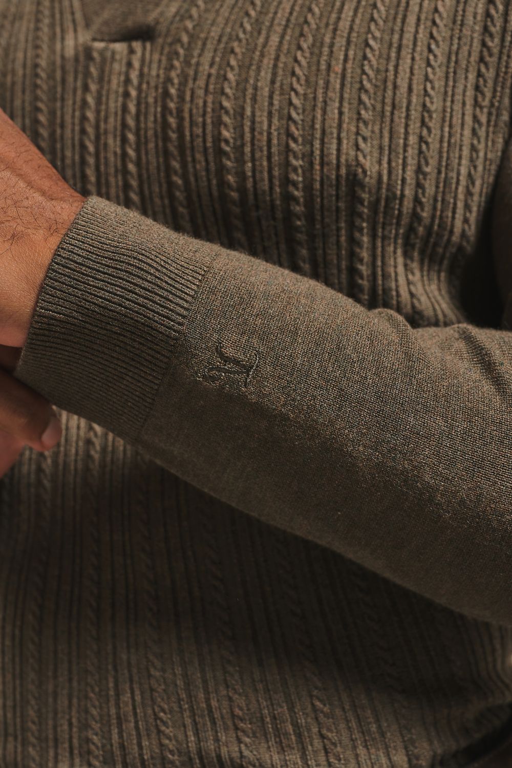 Fine Cable Knitted Open Collar Polo Shirt in Dark Mocha Marl