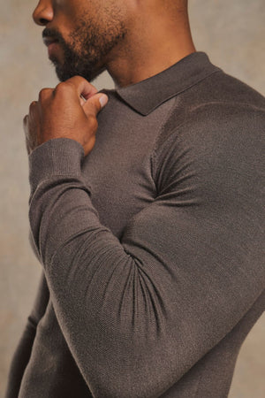 Knitted Polo Shirt in Mocha