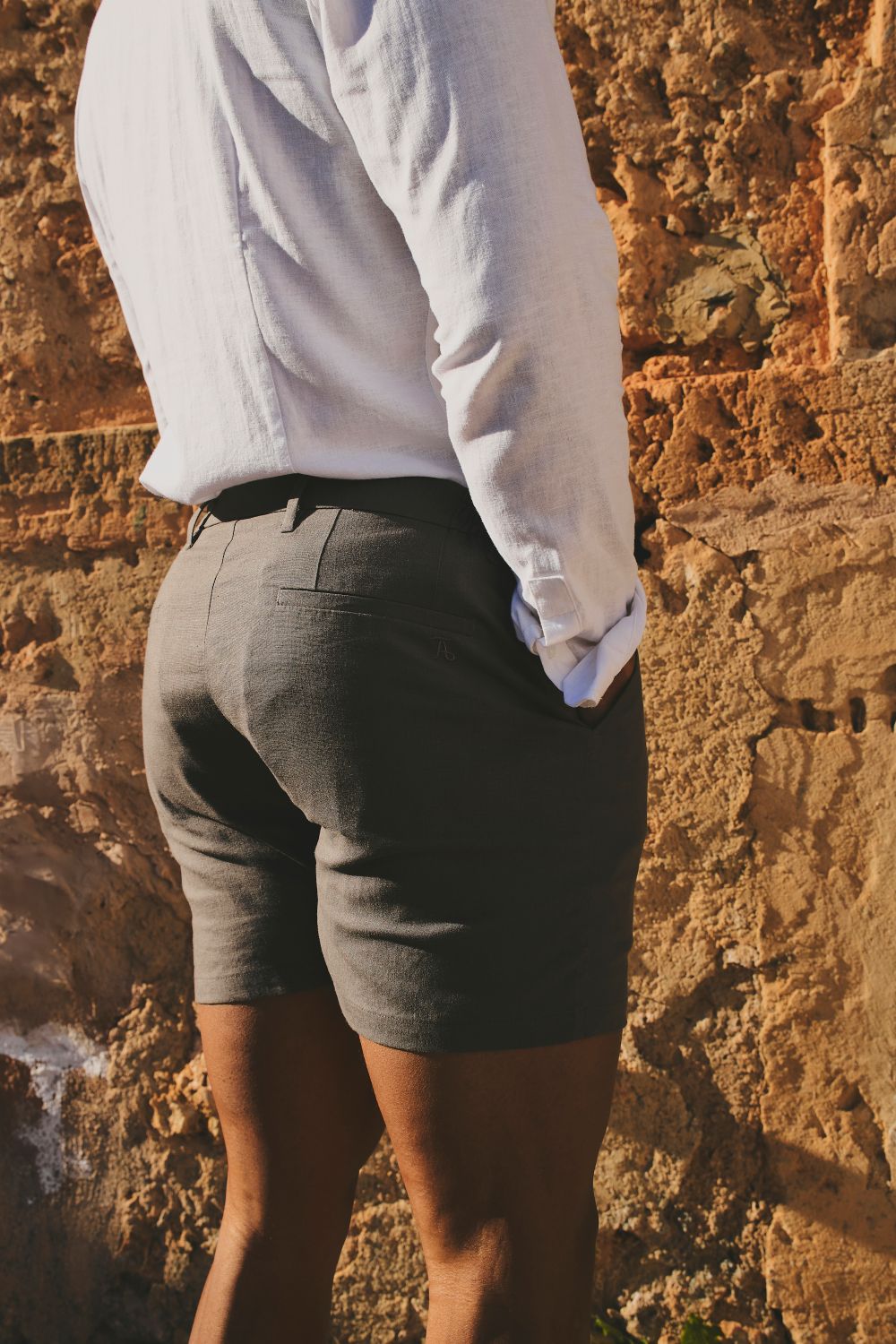 Stretch Smart Linen Blend Short in Mocha - TAILORED ATHLETE - USA