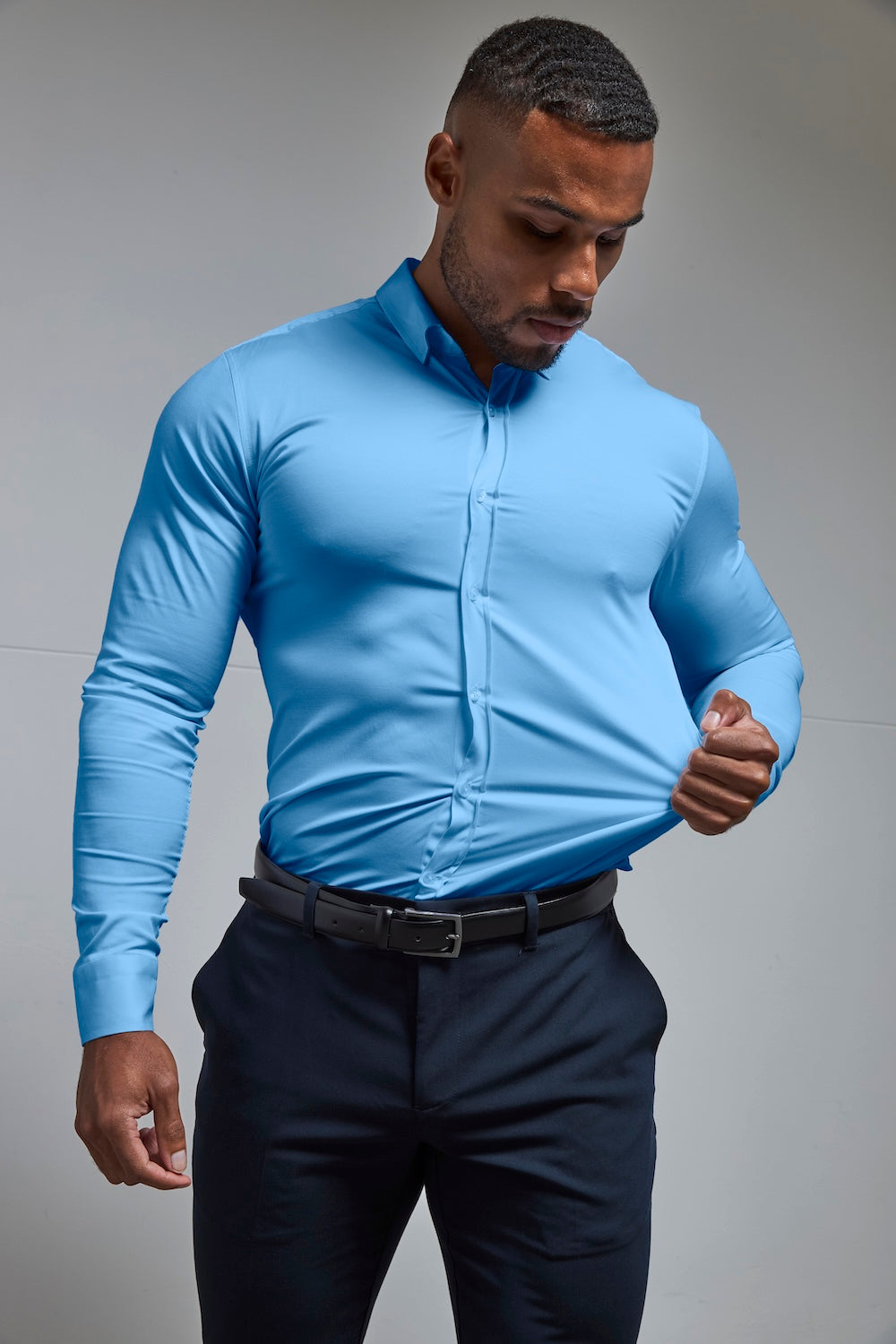 Athletic Fit Dress Shirt in Mid Blue, M