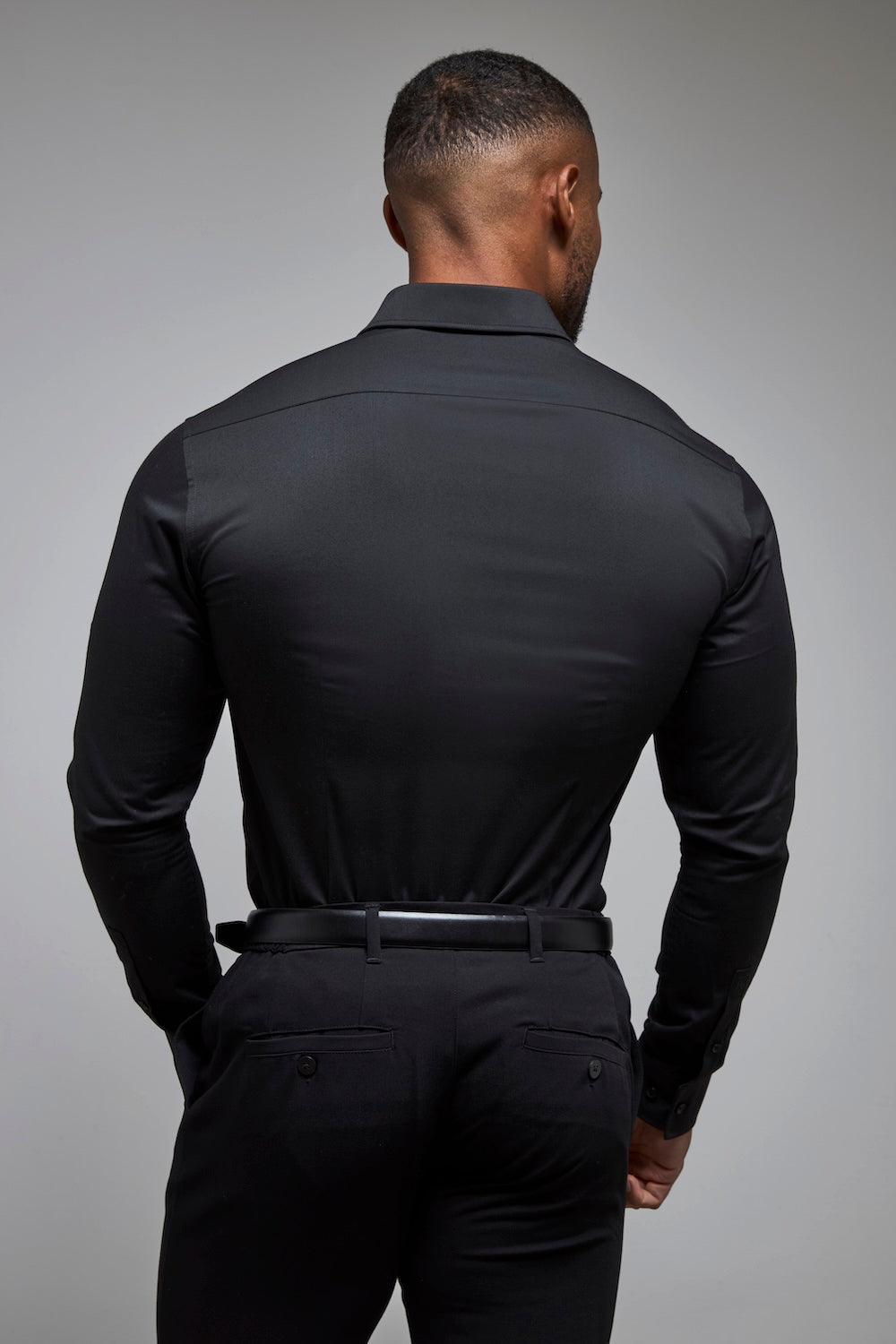 Mens Tailored Athlete Black Muscle Fit Dress Shirt Large