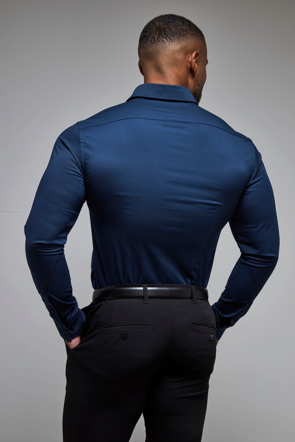 Athletic Fit Dress Shirt in Navy Blue, M