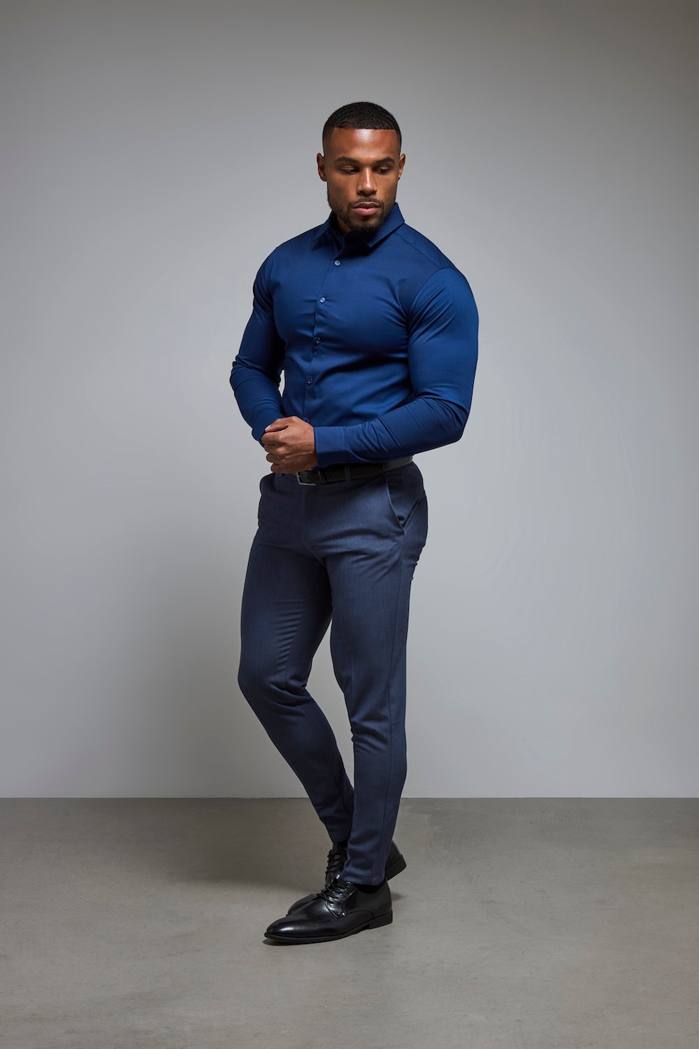 Navy Dress Shirt Crafted for Comfort and Modern Style XXXL