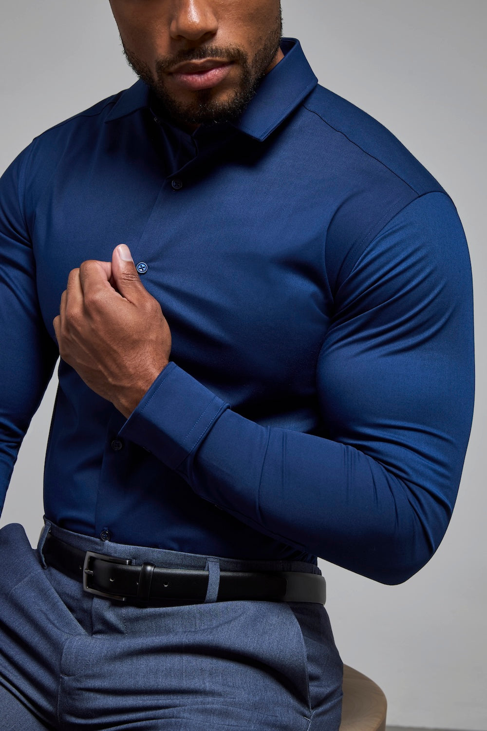 Navy Dress Shirt Crafted for Comfort and Modern Style XXXL