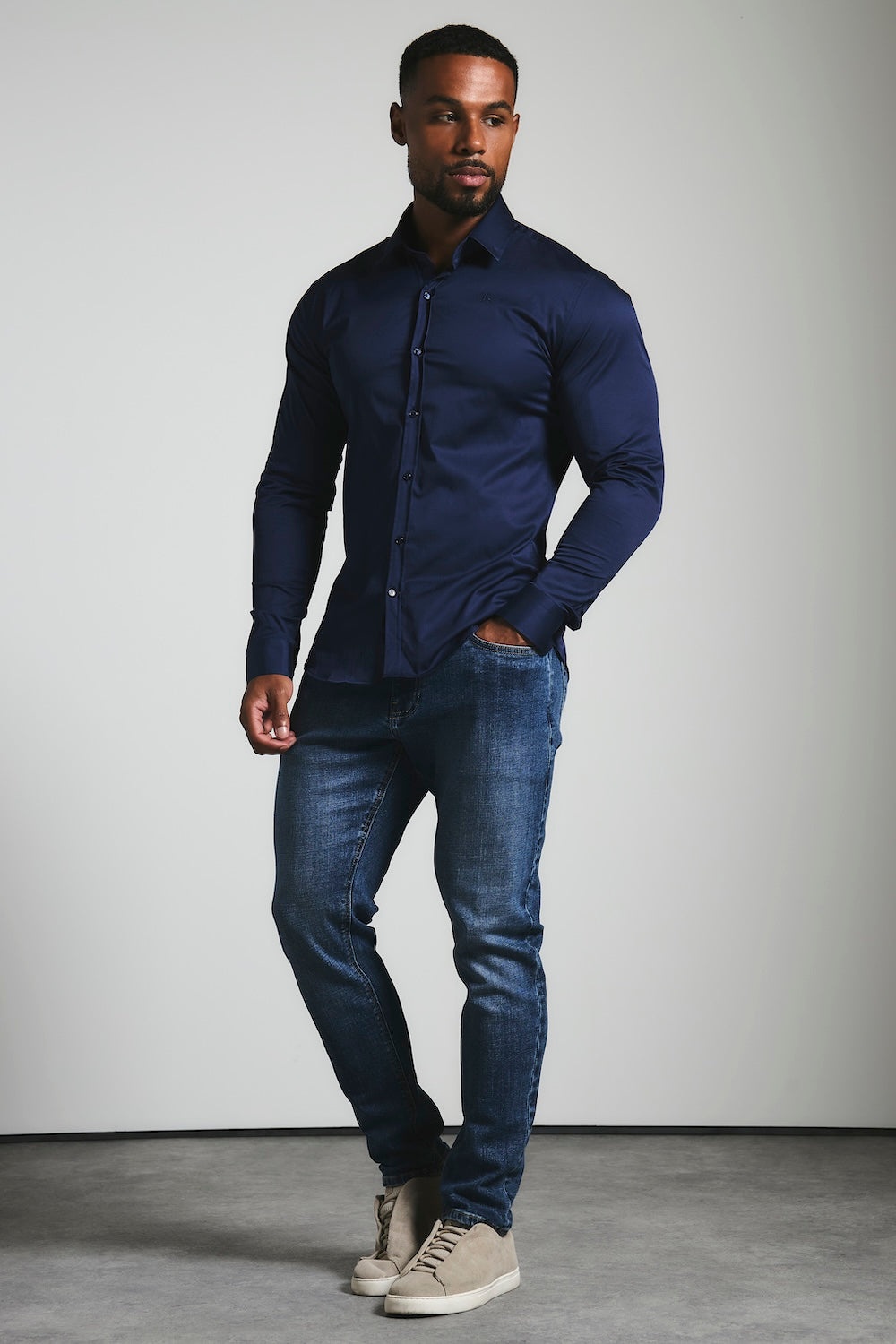 Athletic Fit Signature Shirt 2.0 in French Navy