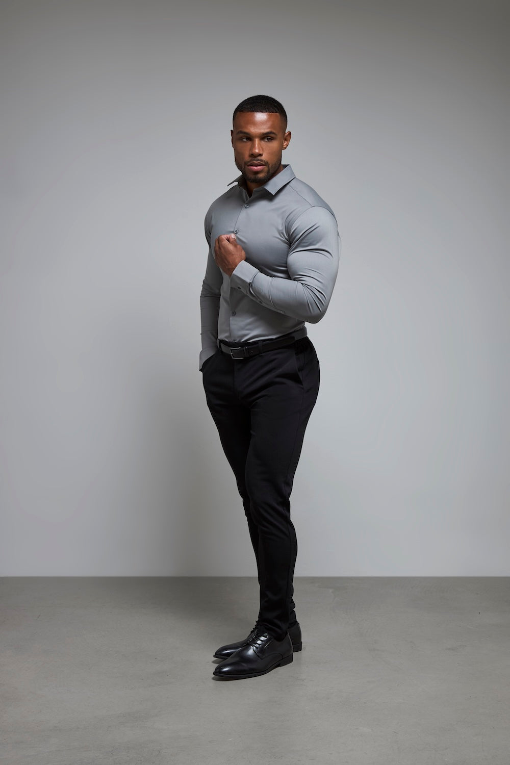Athletic Fit Dress Shirt in Grey, L