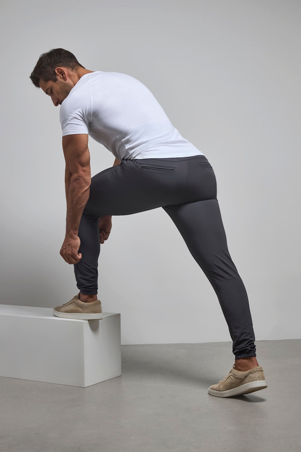 Everyday Tech Pants in Graphite - TAILORED ATHLETE - USA