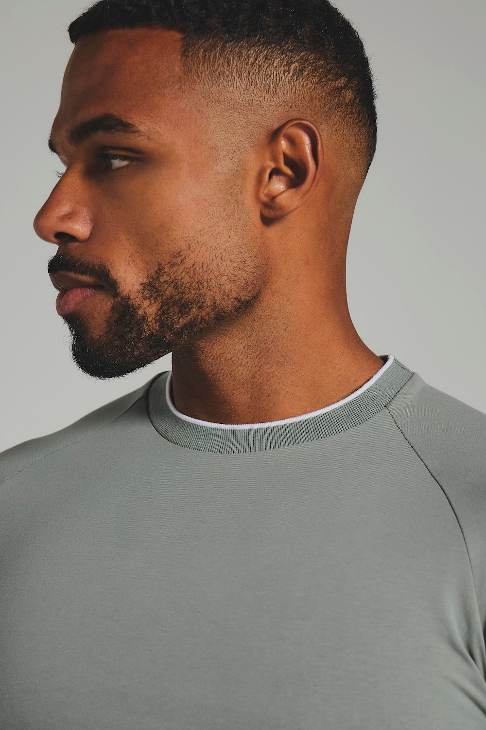 Fine Tipped T-Shirt in Sage with White Trim