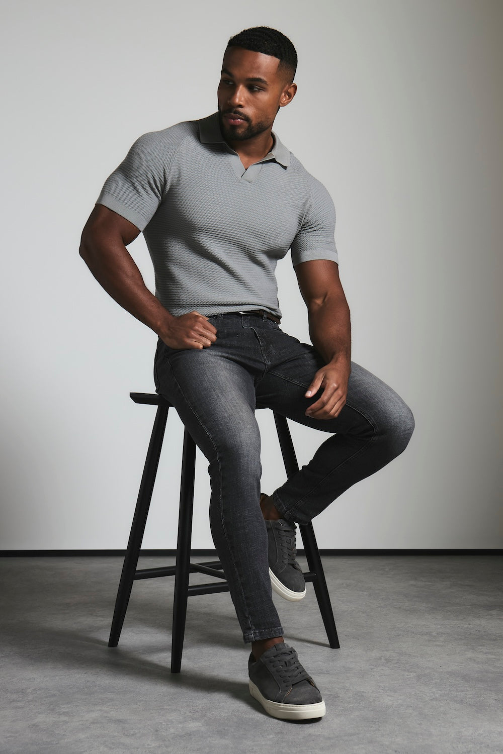 Athletic Fit Stretch Jeans in Grey