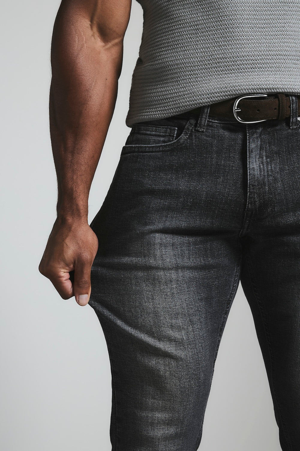 Athletic Fit Stretch Jeans in Grey