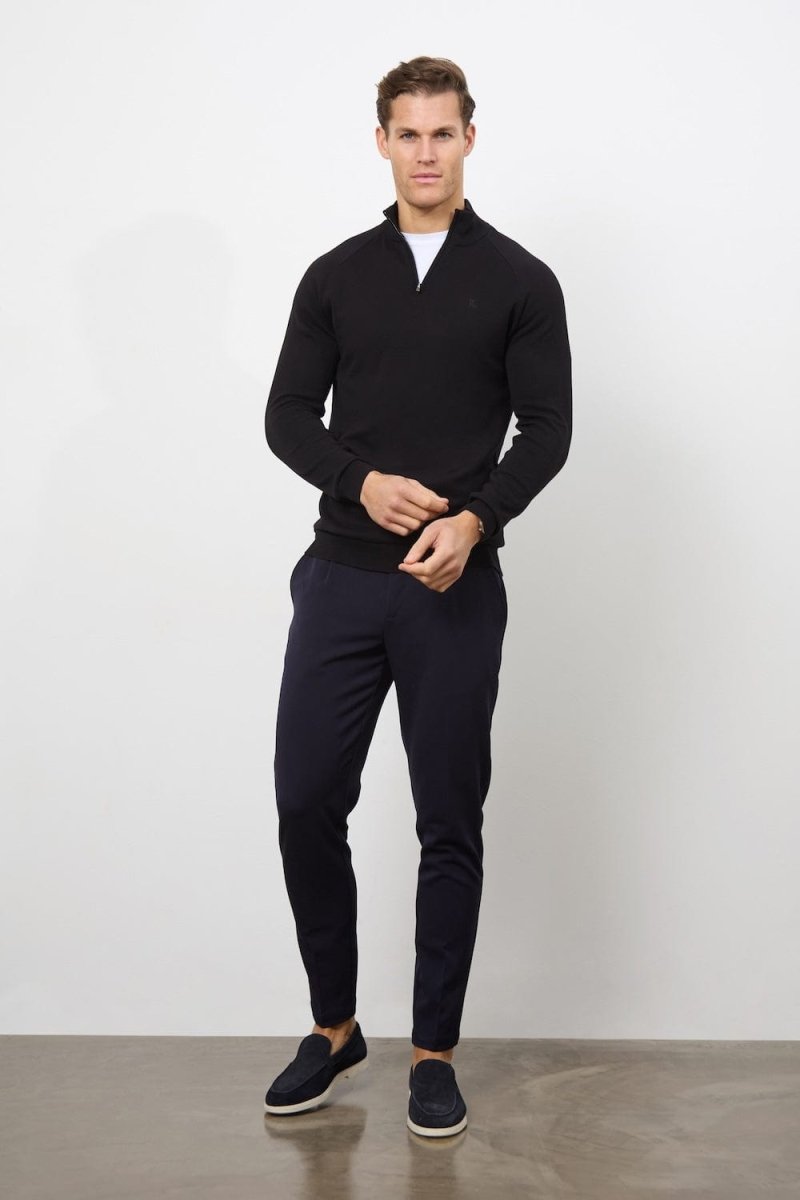Half Zip Neck in Black - TAILORED ATHLETE - USA