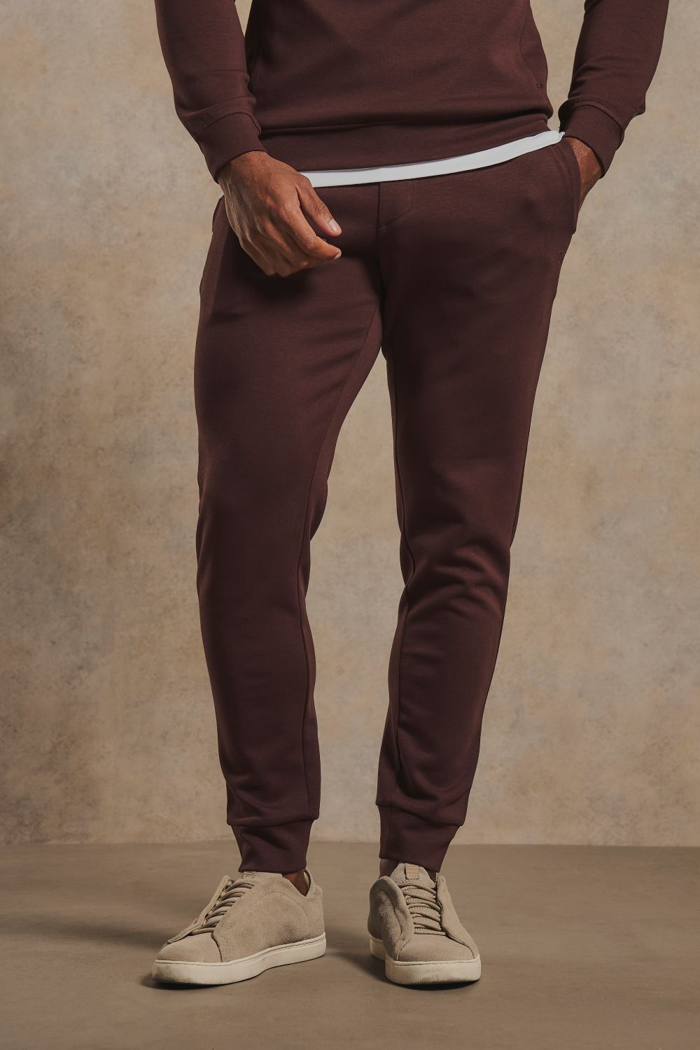 Interlock Sweat Joggers in Raisin