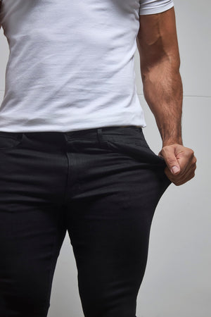Athletic Fit Jeans in Black - TAILORED ATHLETE - USA