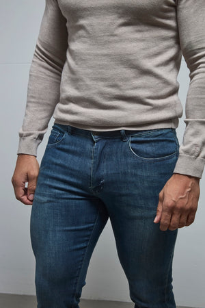 Athletic Fit Jeans in Mid Blue - TAILORED ATHLETE - USA