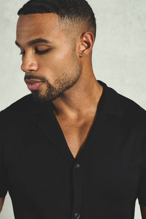 Knitted Shirt in Black - TAILORED ATHLETE - USA