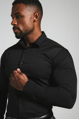 Athletic Fit Dress Shirt in Black