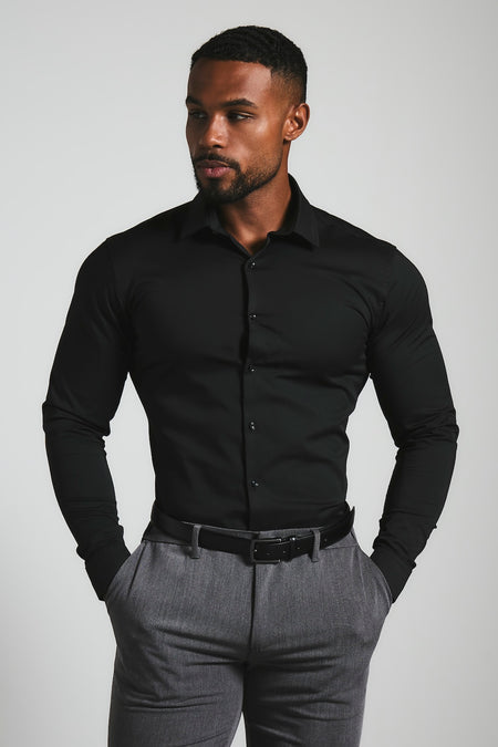 Athletic Fit Dress Shirt in Black