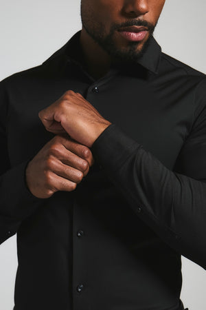 Athletic Fit Dress Shirt in Black