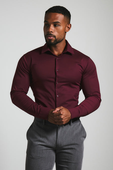 Athletic Fit Dress Shirt in Burgundy