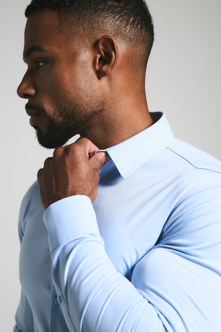 Athletic Fit Dress Shirt in Light Blue