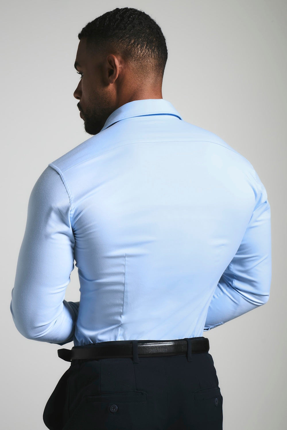 Athletic Fit Dress Shirt in Light Blue