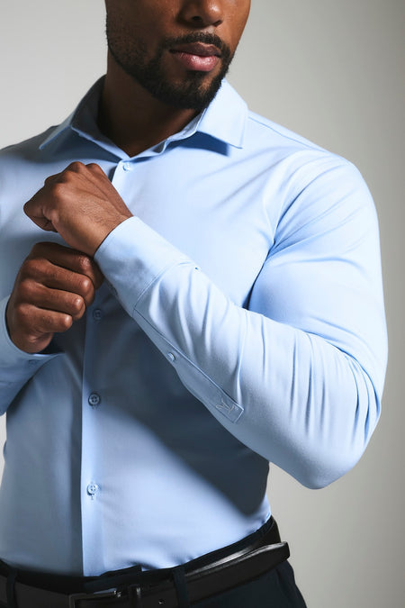 Athletic Fit Dress Shirt in Light Blue