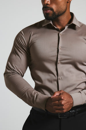 Athletic Fit Dress Shirt in Mocha