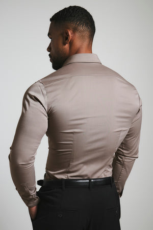 Athletic Fit Dress Shirt in Mocha